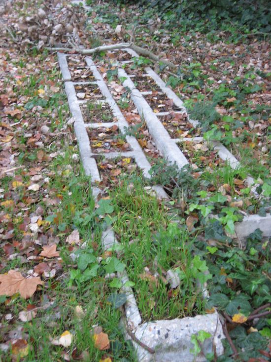 six pylônes, rive droite du barbara